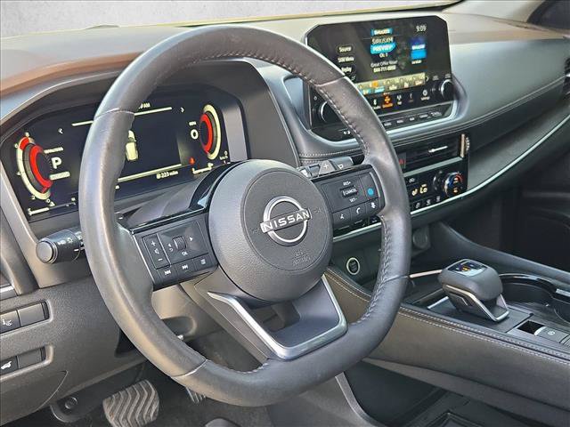 Used 2023 Nissan Rogue Platinum w/ Platinum Premium Package FWD image 9