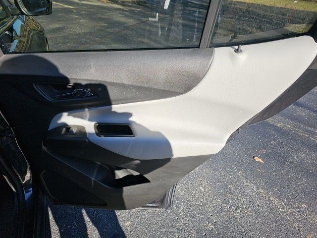 Used 2023 Chevrolet Equinox LT w/ Driver Convenience Package AWD/4WD image 17