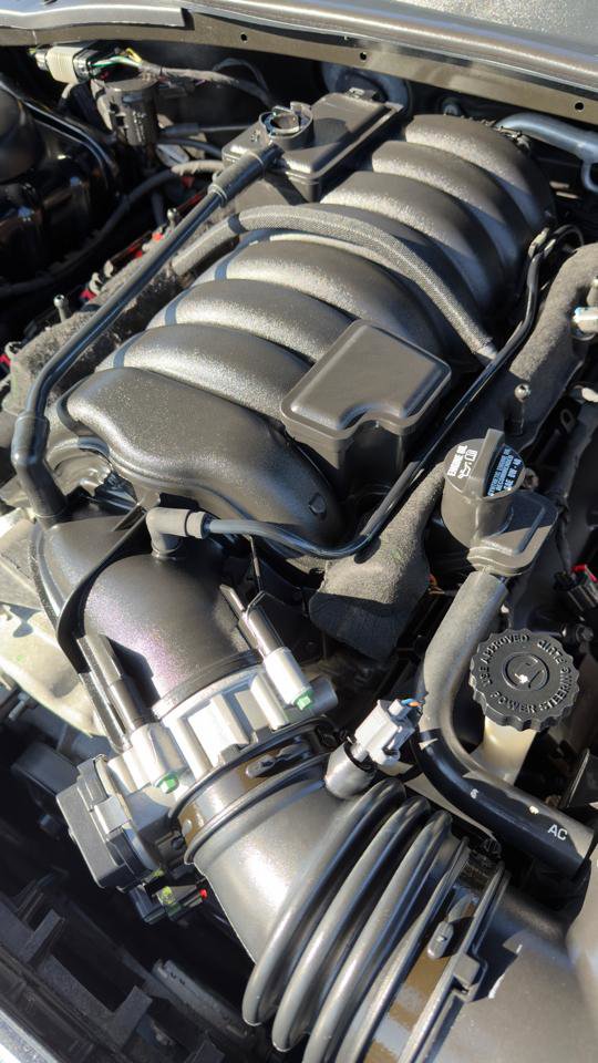 Used 2014 Dodge Challenger SRT8 w/ Harman/Kardon Audio Group image 59