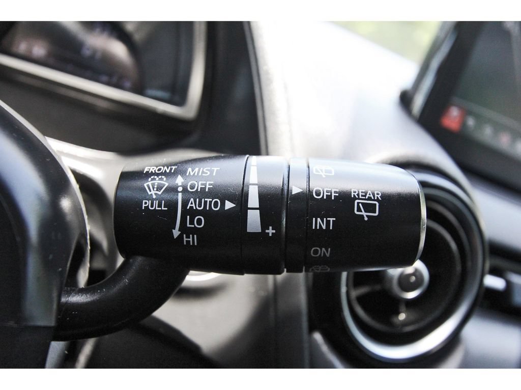 Used 2019 MAZDA CX-3 Touring FWD image 19
