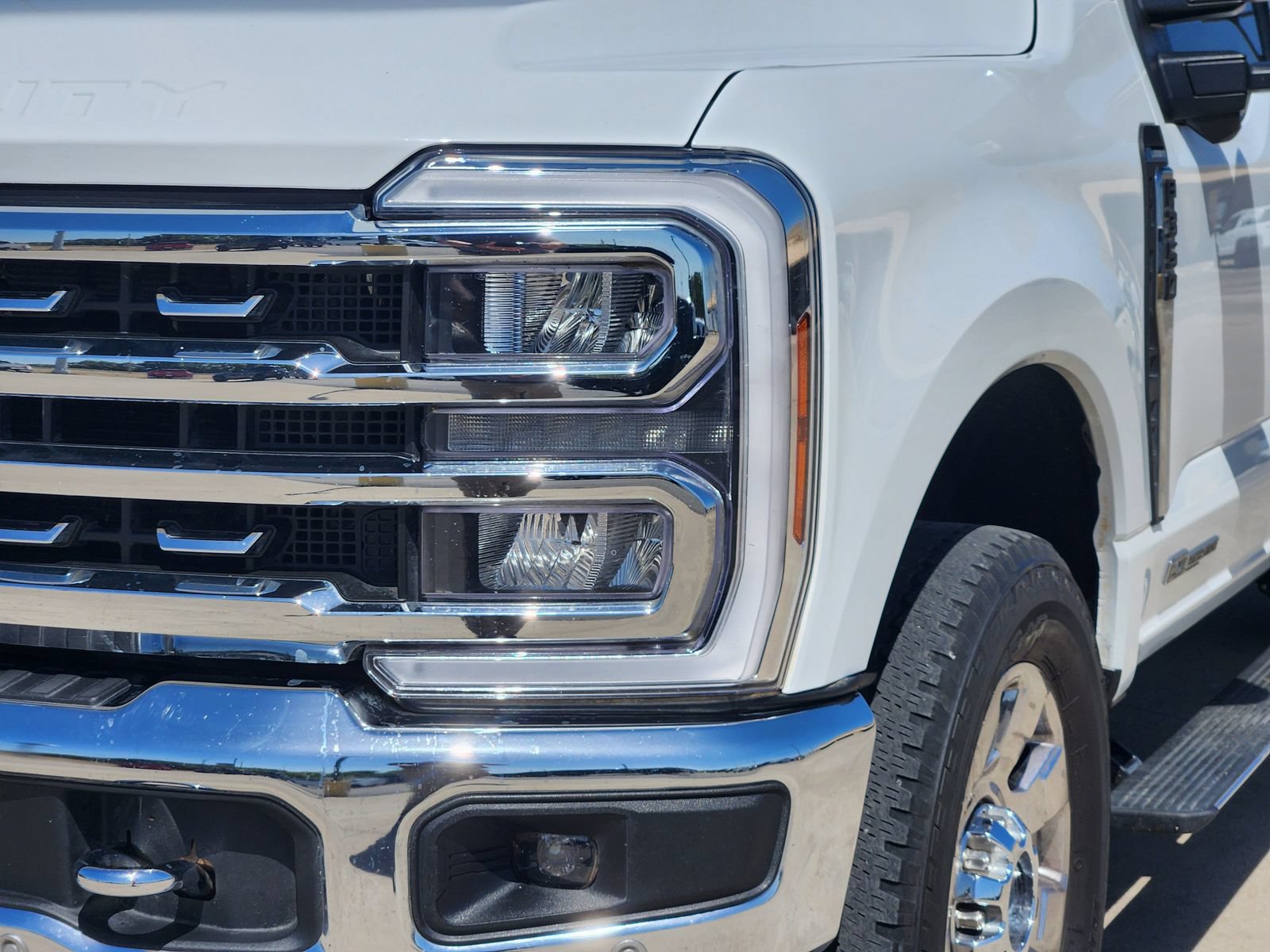Used 2024 Ford F350 Lariat w/ Lariat Ultimate Package AWD/4WD image 10