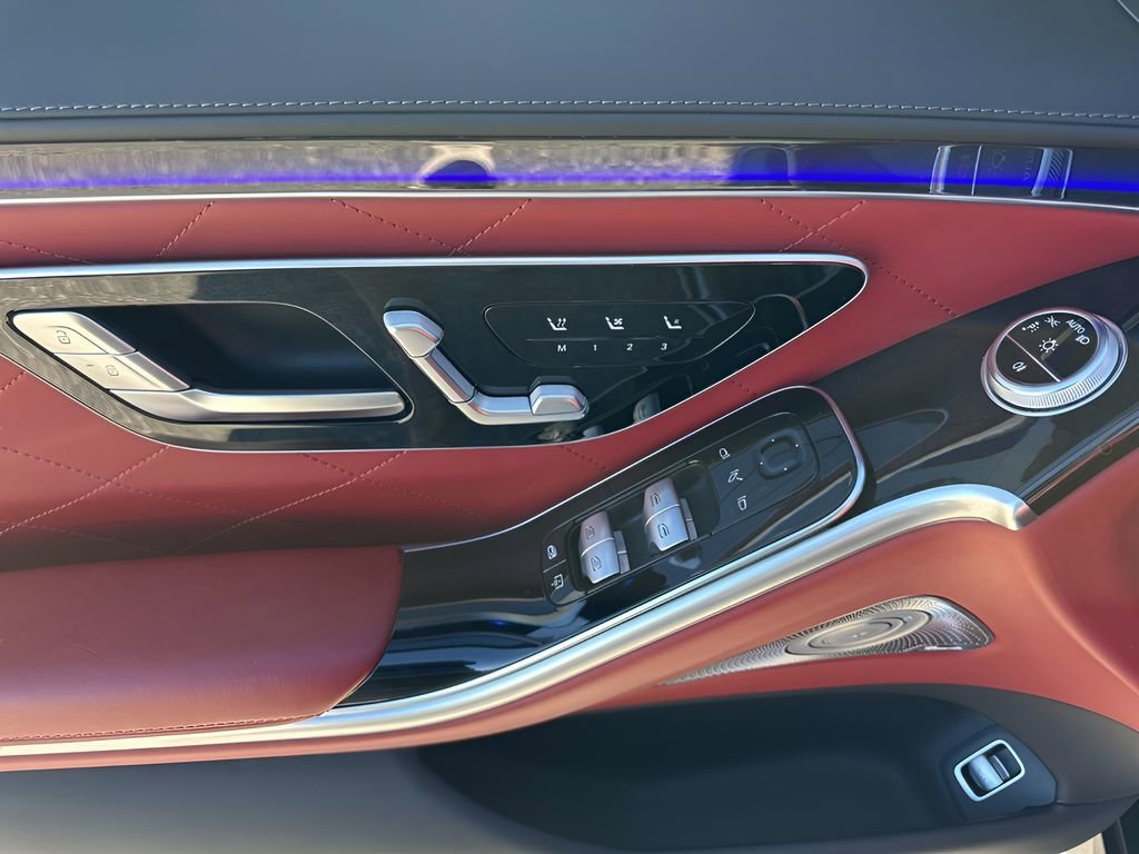 Used 2023 Mercedes-Benz S 580 4MATIC Sedan w/ AMG Line image 28