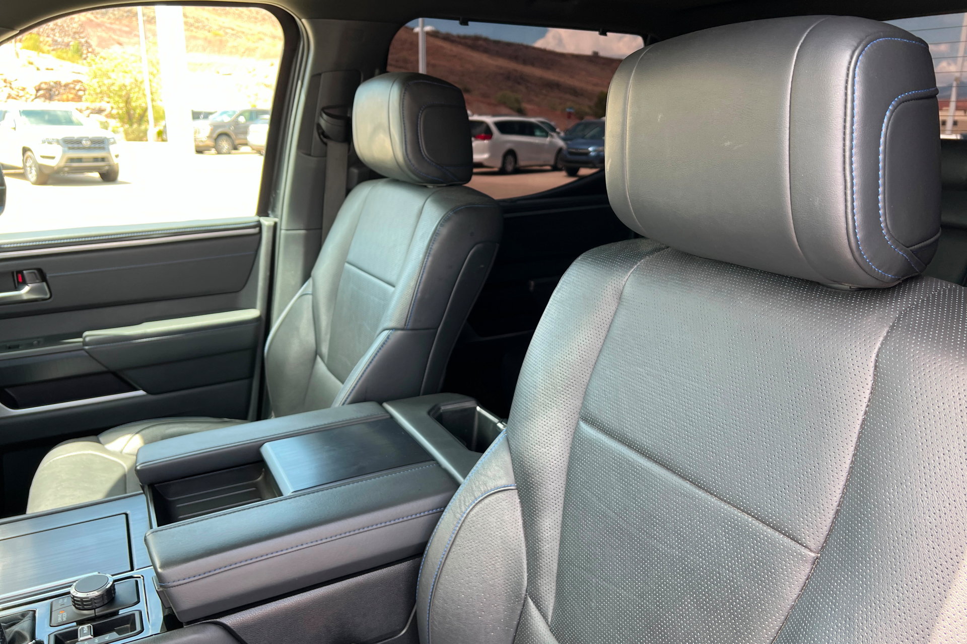 Used 2023 Toyota Tundra Platinum AWD/4WD image 18