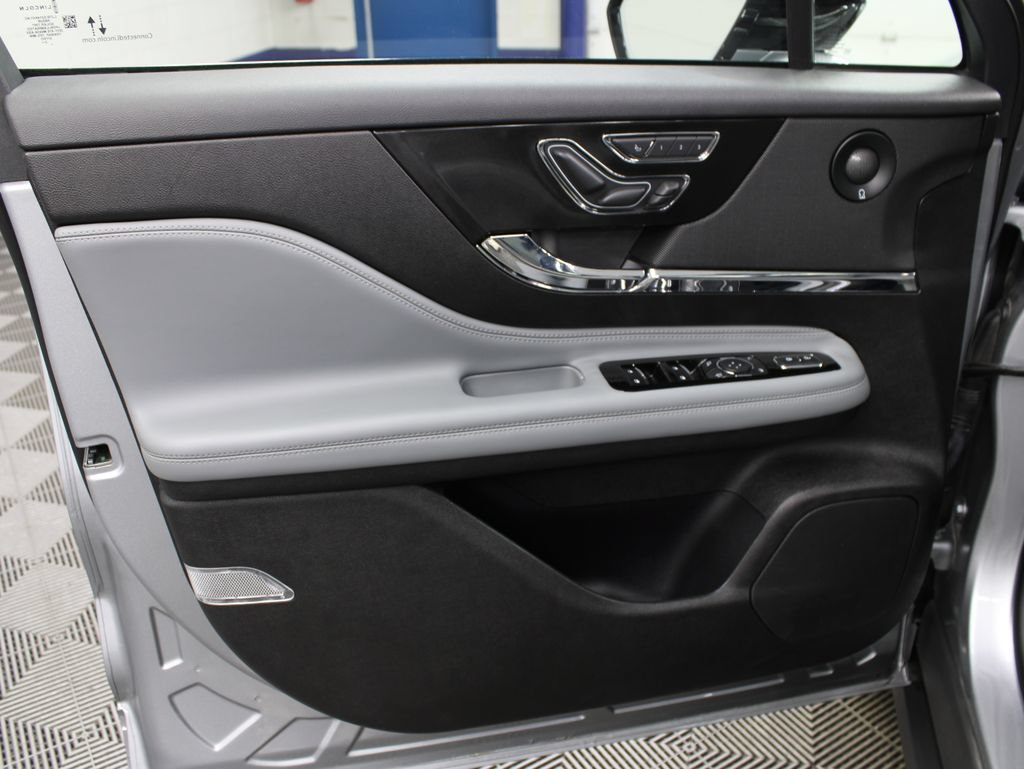 Used 2022 Lincoln Corsair Reserve w/ Equipment Group 201A AWD/4WD image 67