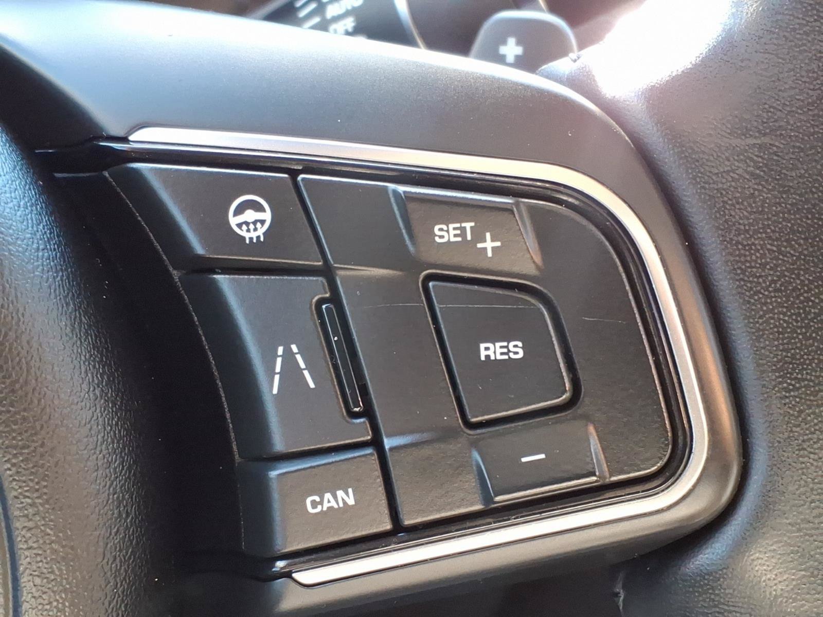 Used 2019 Jaguar F-PACE Premium AWD/4WD image 20