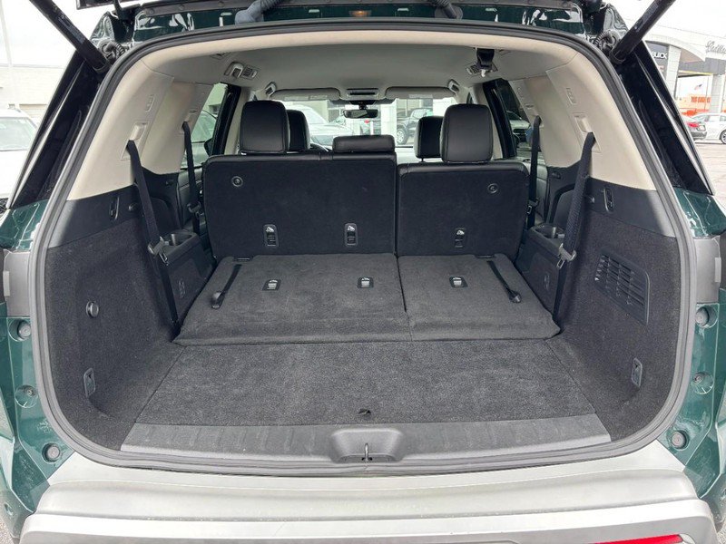 Used 2025 Nissan Pathfinder SL AWD/4WD image 7