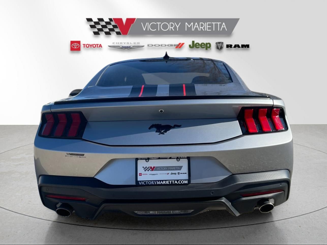 Used 2024 Ford Mustang Coupe image 4