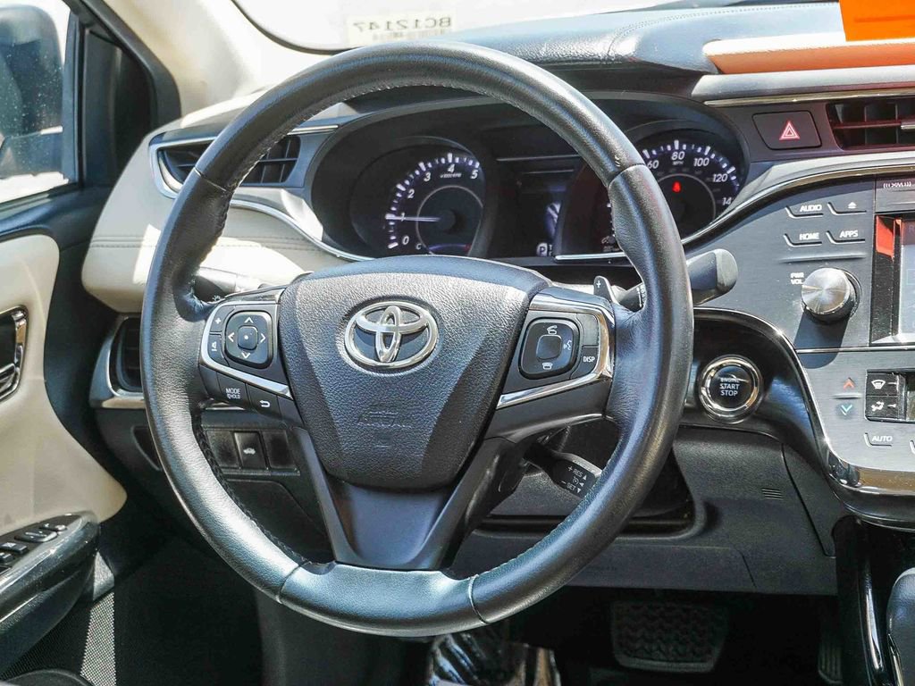 Used 2016 Toyota Avalon XLE w/ Preferred Accessory Package FWD image 16