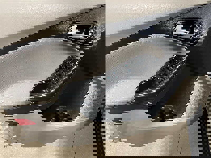 Used 2018 Ford Focus SE image 21