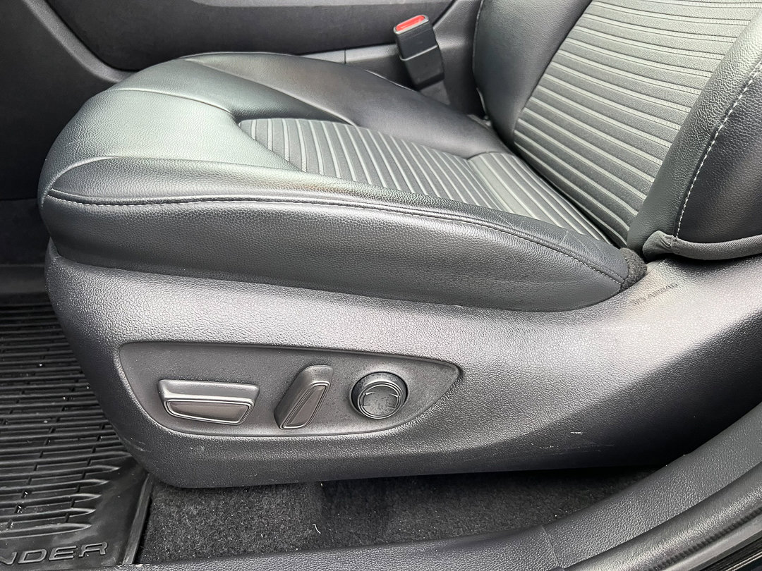 Used 2022 Toyota Highlander XSE image 17