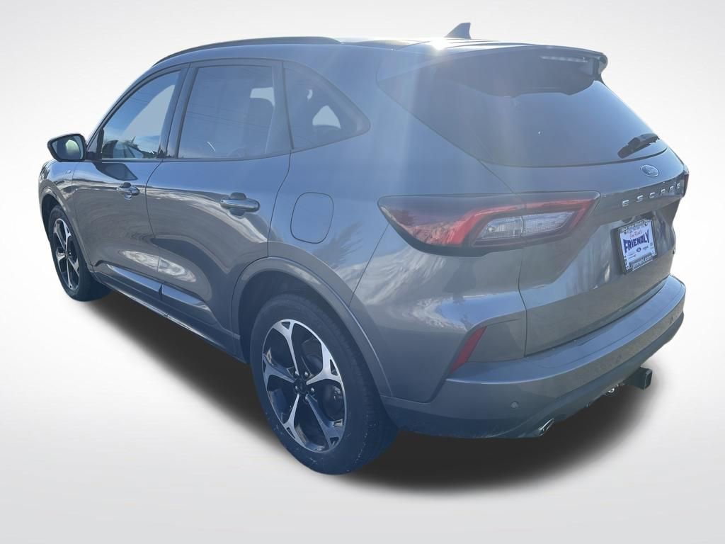 Used 2023 Ford Escape ST-Line Select w/ Tech Pack #2 image 3