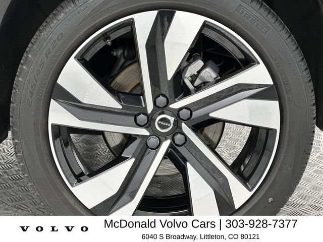 Used 2024 Volvo XC40 B5 Ultimate w/ Protection Package Premier AWD/4WD image 10