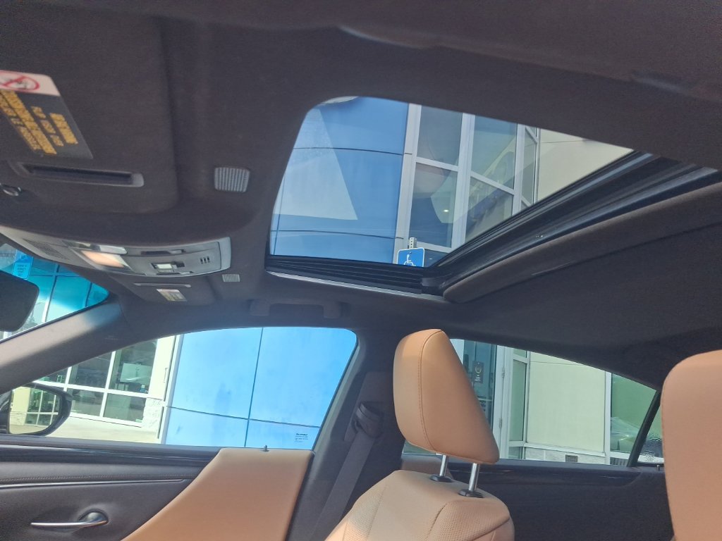 Used 2021 Lexus ES 350 w/ Premium Package FWD image 20