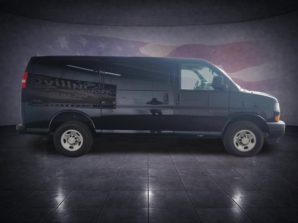Used 2021 Chevrolet Express 2500 w/ Driver Convenience Package RWD image 6