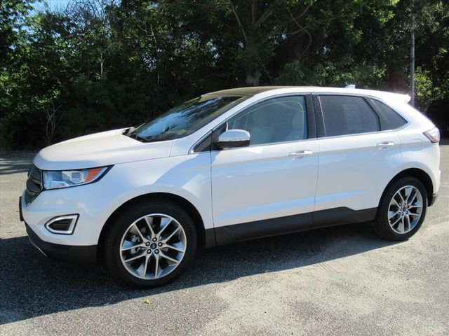 Used 2016 Ford Edge Titanium w/ Equipment Group 301A FWD image 4