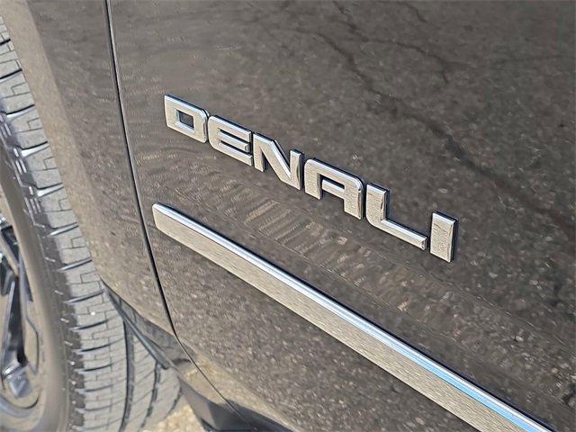 Used 2017 GMC Yukon Denali w/ Open Road Package image 36