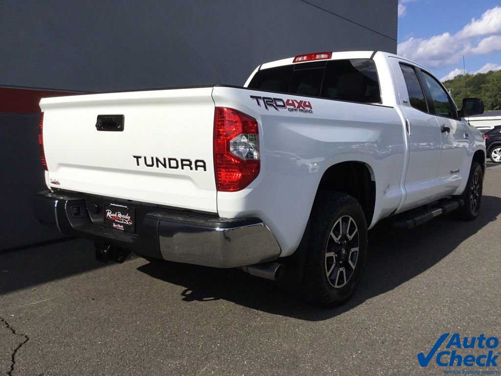 Used 2016 Toyota Tundra SR5 w/ TRD Off Road Package AWD/4WD image 10