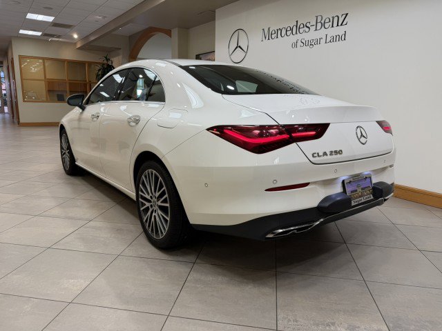 Used 2025 Mercedes-Benz CLA 250 image 3