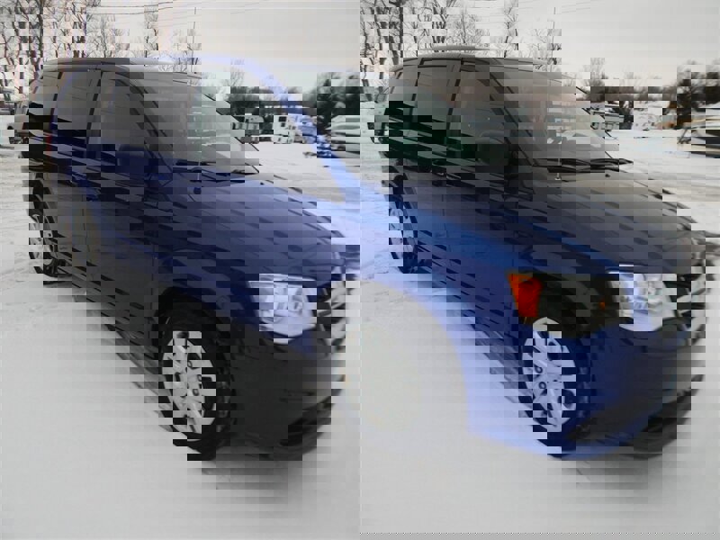 Used 2018 Dodge Grand Caravan SE w/ UConnect Hands-Free Group image 5