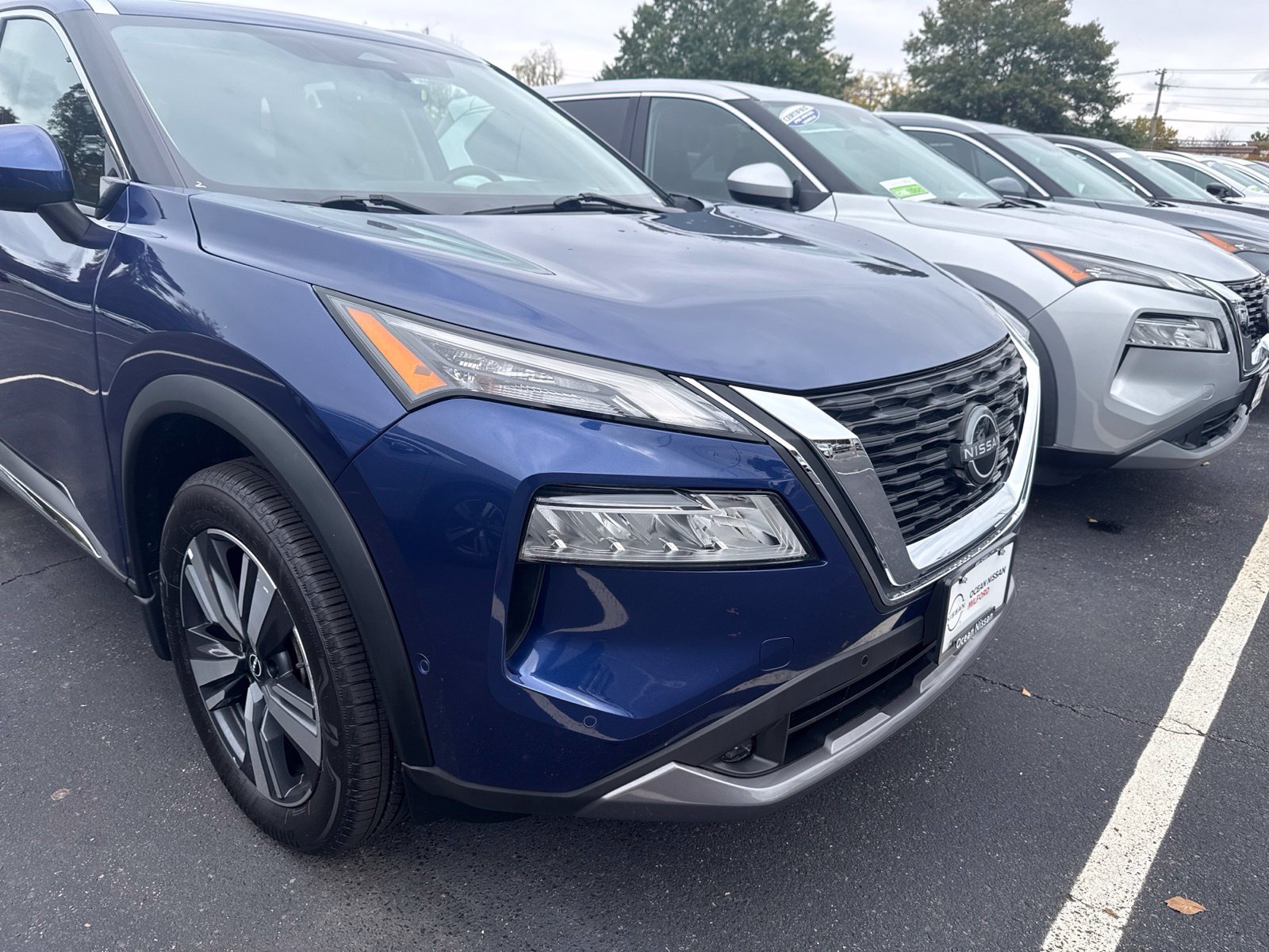 Certified 2022 Nissan Rogue SL w/ SL Premium Package AWD/4WD image 13