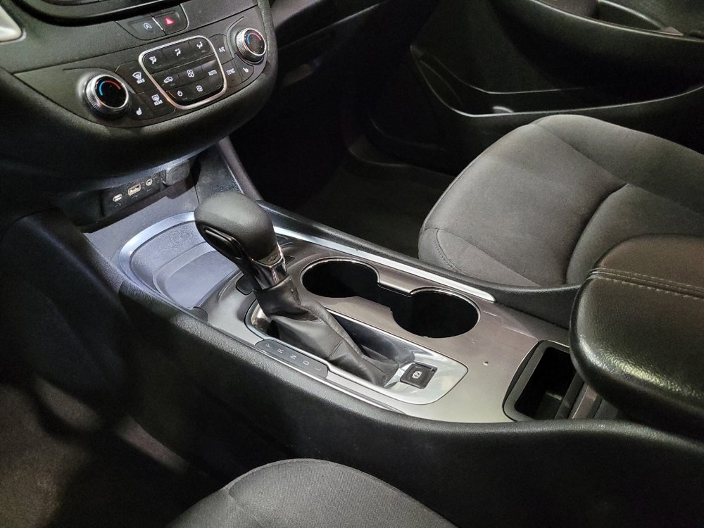 Used 2022 Chevrolet Malibu LT FWD image 26