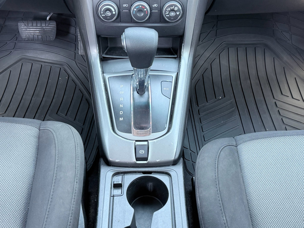 Used 2013 Chevrolet Captiva Sport LT FWD image 17