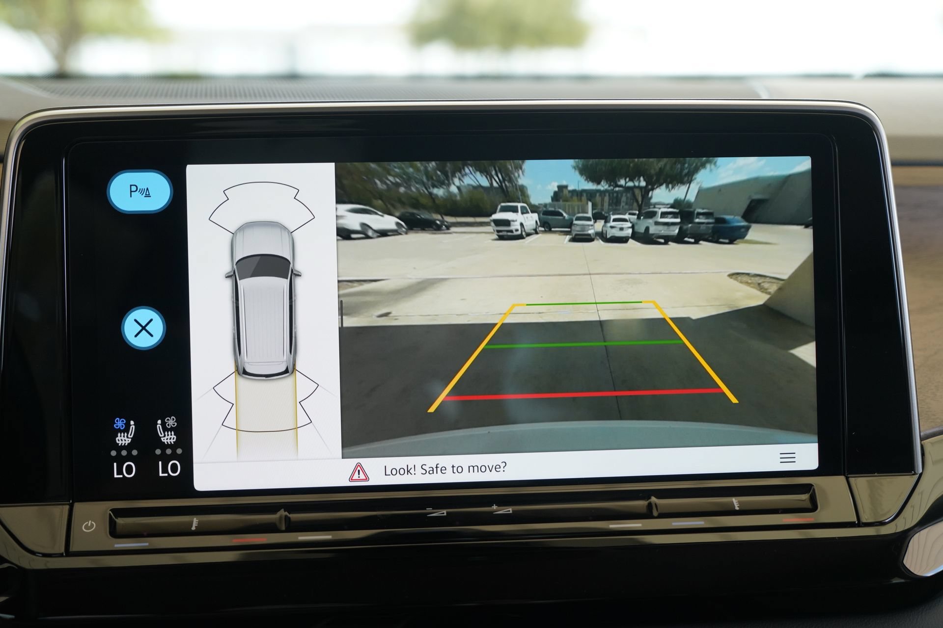 Certified 2026 Volkswagen Atlas SE FWD image 16