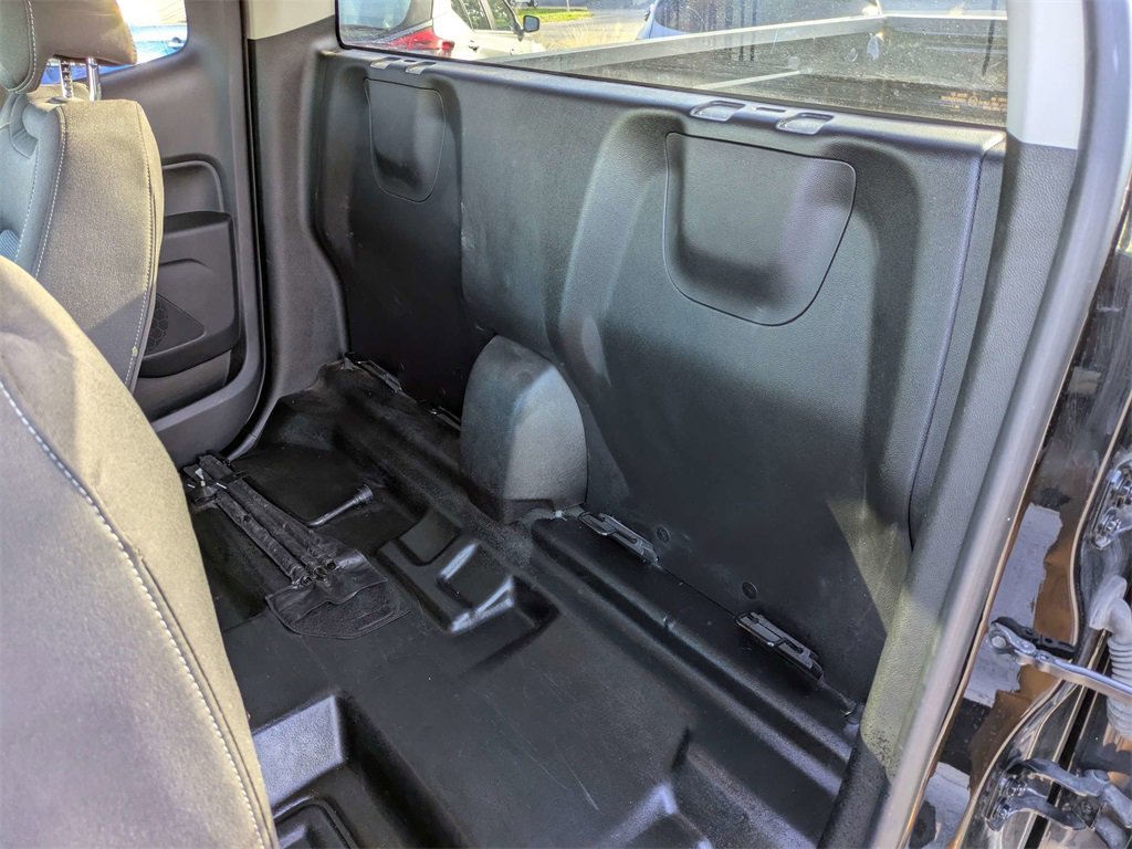 Used 2022 Chevrolet Colorado LT w/ Fleet Safety Package image 15