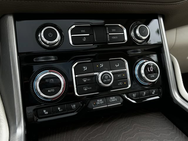 Used 2022 GMC Yukon Denali AWD/4WD image 21