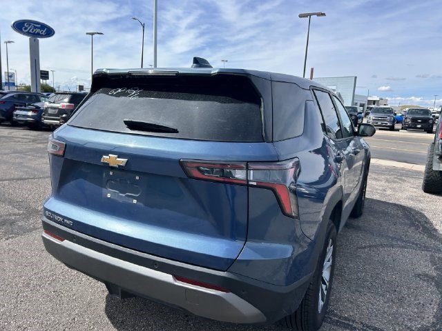 Used 2026 Chevrolet Equinox LT AWD/4WD image 5