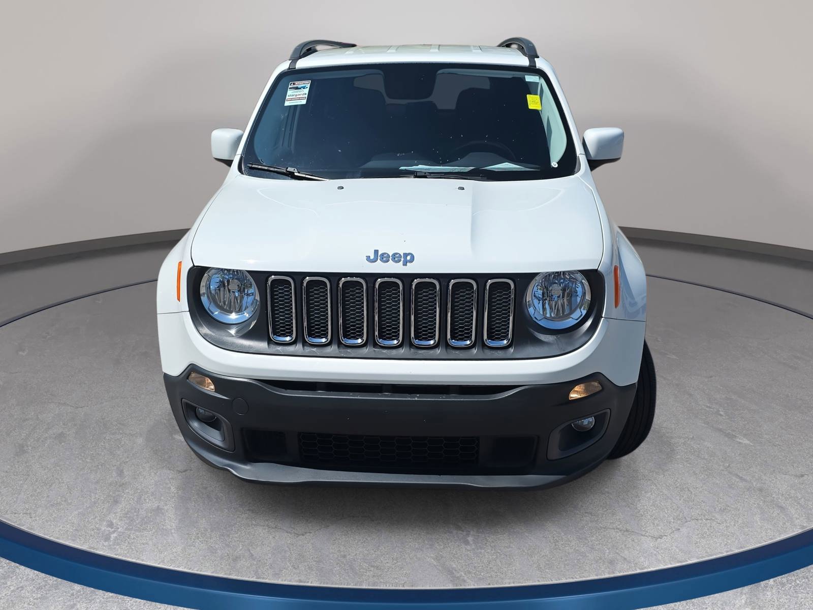 Used 2017 Jeep Renegade Latitude AWD/4WD image 2
