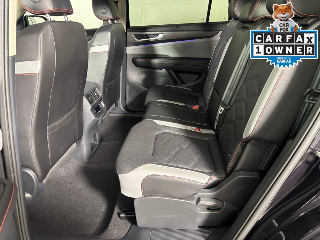 Used 2025 Volkswagen Atlas Peak Edition SE image 26