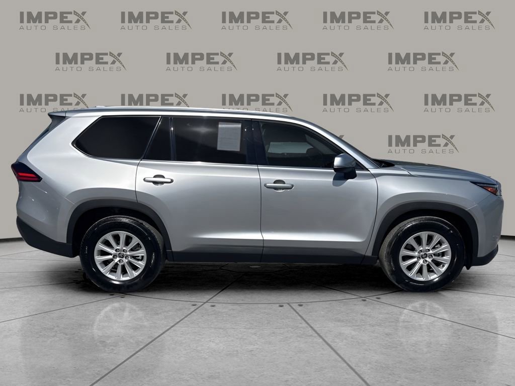Used 2025 Toyota Grand Highlander AWD image 8