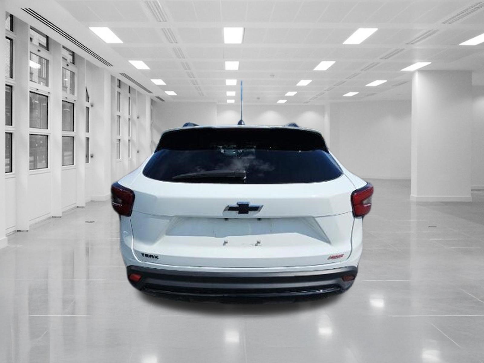 Used 2024 Chevrolet Trax RS w/ Driver Confidence Package FWD image 5