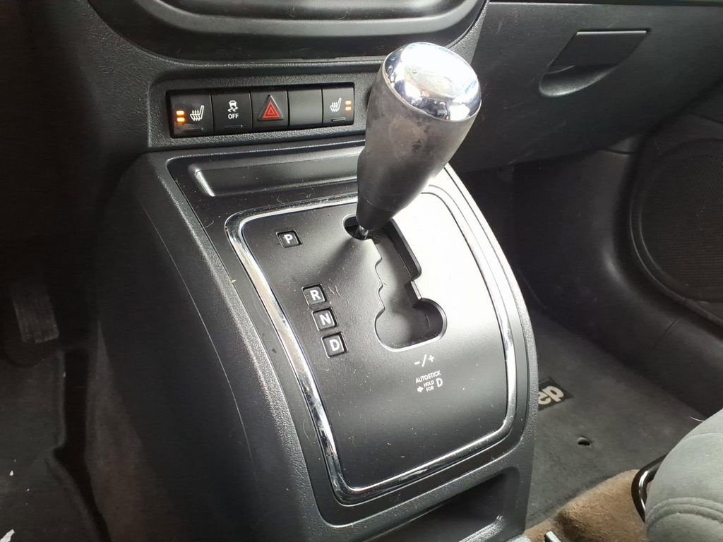 Used 2015 Jeep Patriot Latitude w/ Sun/Sound Group image 28