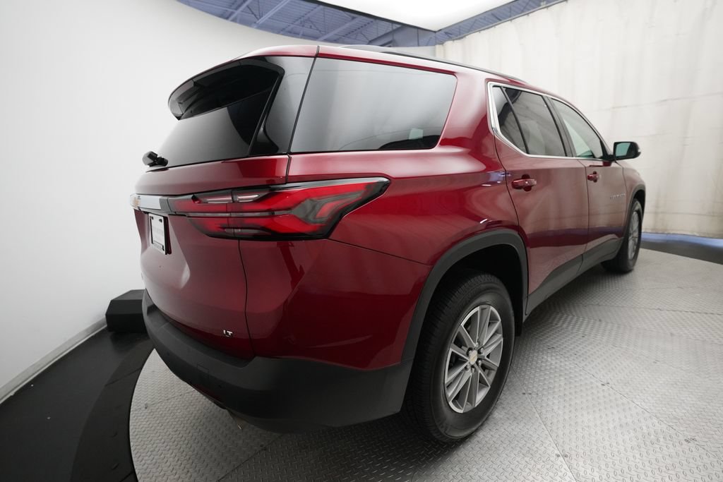 Used 2023 Chevrolet Traverse LT AWD/4WD image 13