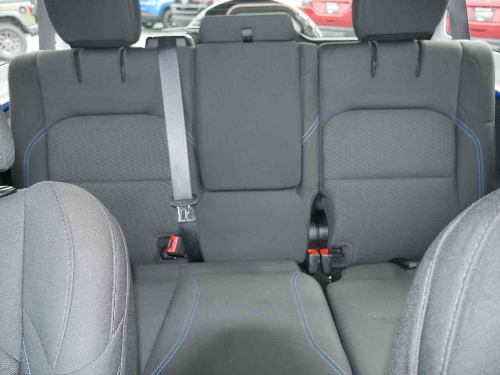 Certified 2021 Jeep Wrangler Unlimited Rubicon 4xe w/ Cold Weather Group image 39