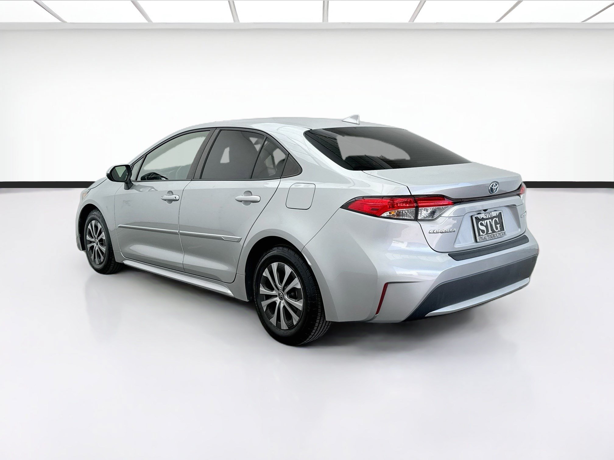 Used 2022 Toyota Corolla LE w/ Premium Interior Package FWD image 6