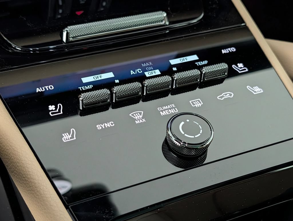 New 2026 Porsche Cayenne AWD/4WD image 33