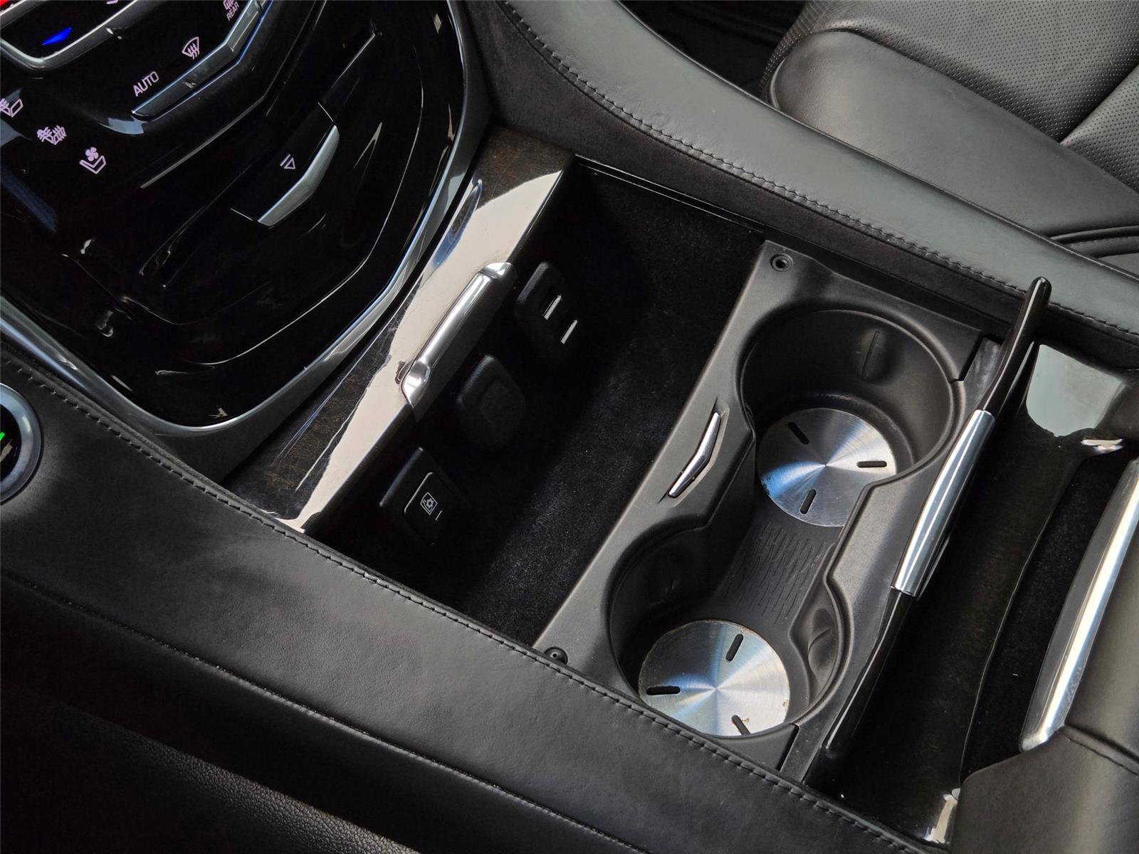 Used 2016 Cadillac Escalade Platinum AWD/4WD image 23