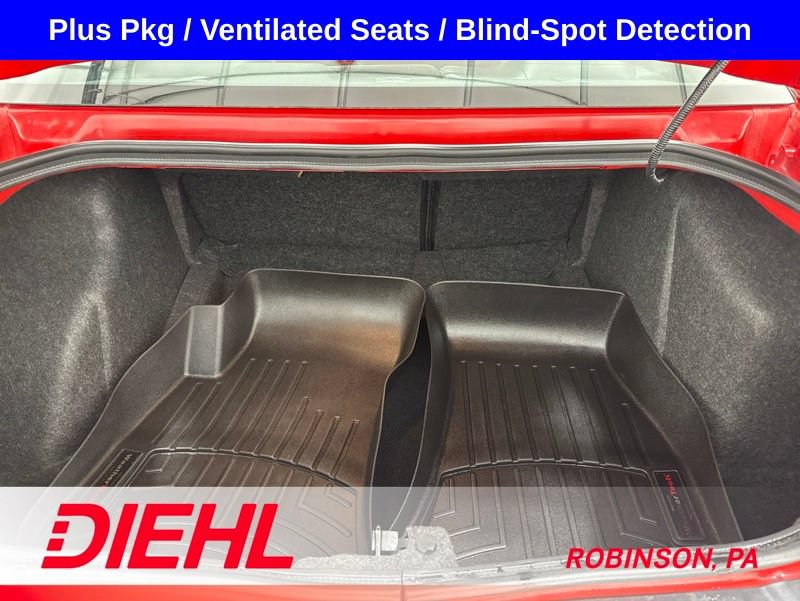 Used 2023 Dodge Challenger R/T Scat Pack w/ Plus Package RWD image 9