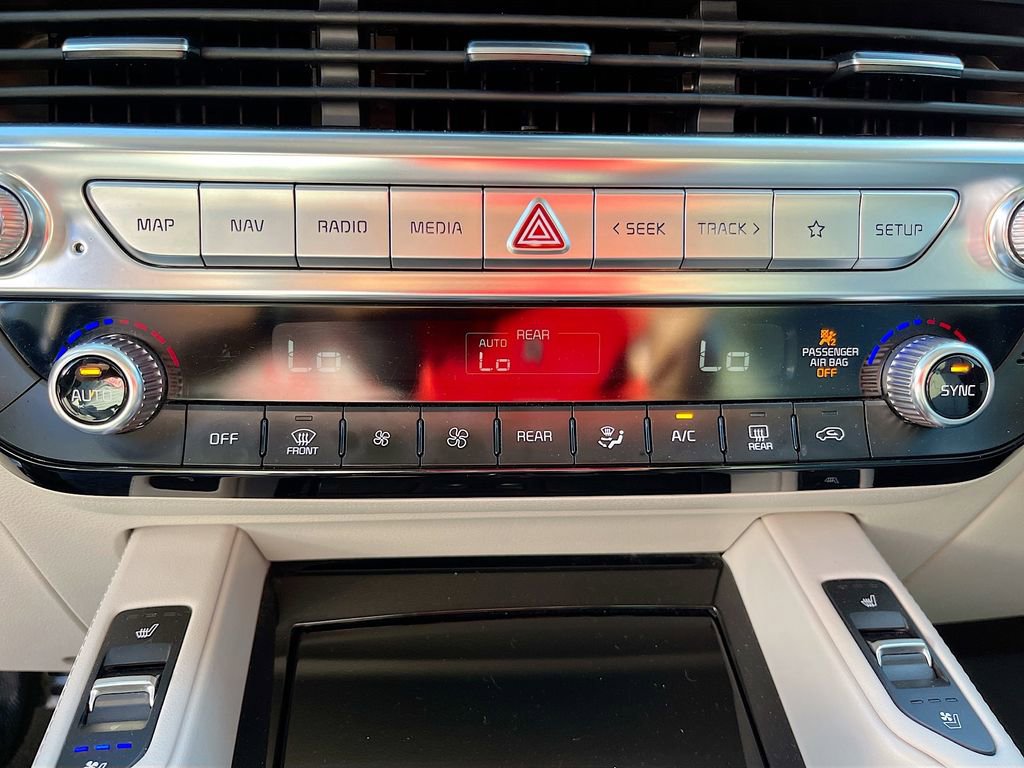 Used 2021 Kia Telluride SX w/ Towing Package image 16