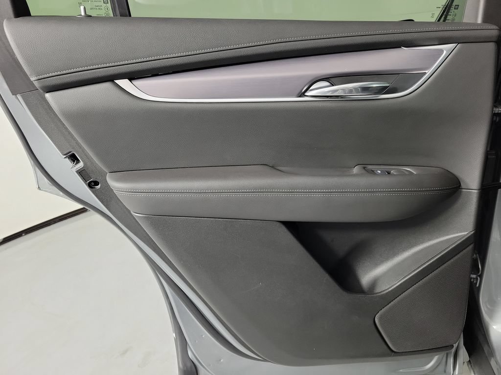 Certified 2024 Cadillac XT6 Luxury w/ LPO, Floor Liner Package FWD image 13