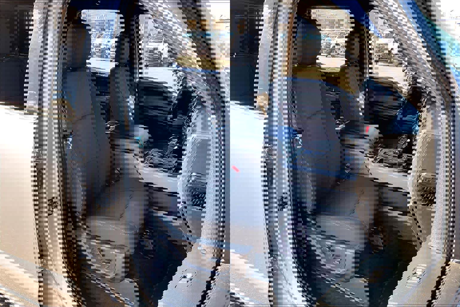 Used 2020 Ford F150 XLT w/ Equipment Group 302A Luxury image 8