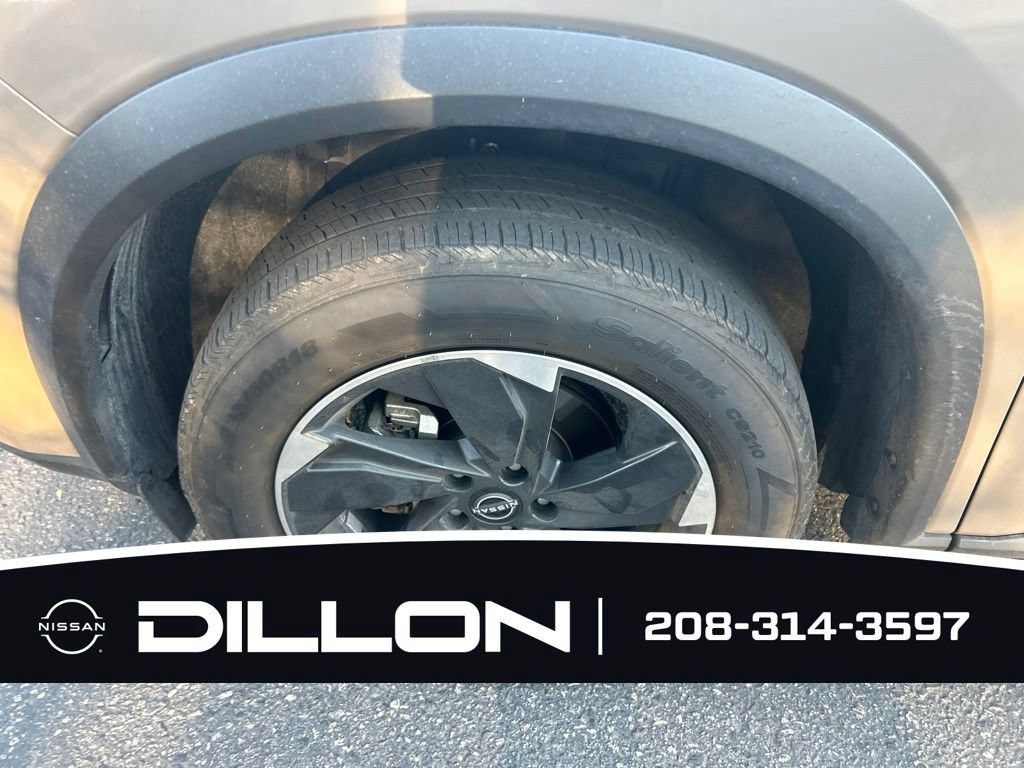 Certified 2025 Nissan Rogue SV AWD/4WD image 30
