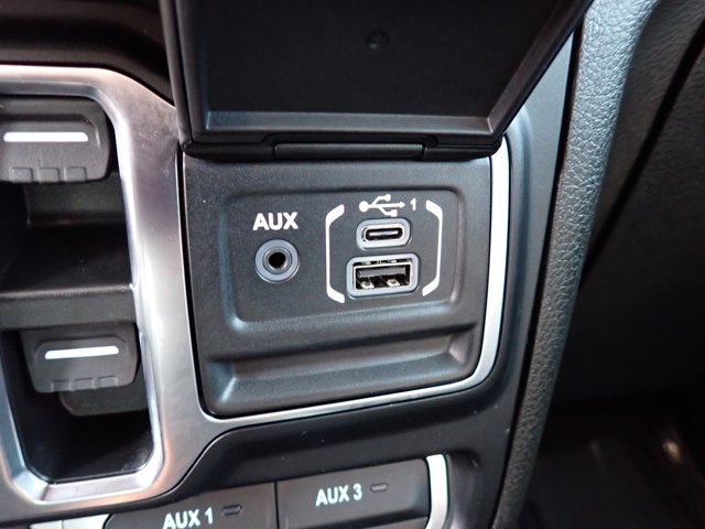 Used 2024 Jeep Wrangler Unlimited Rubicon 4xe AWD/4WD image 18