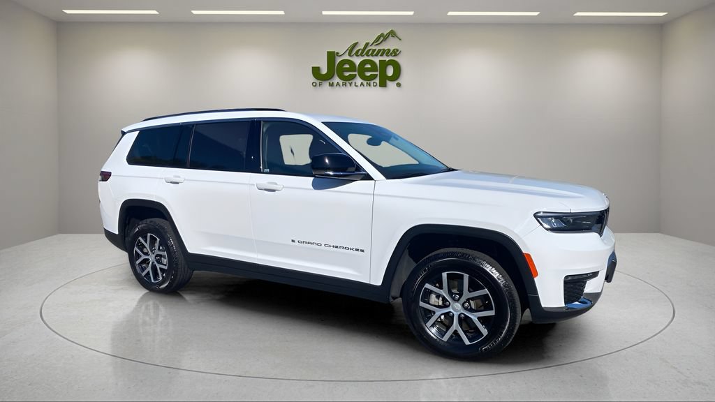 Used 2023 Jeep Grand Cherokee L Limited AWD/4WD image 4