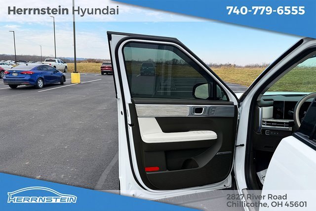 Certified 2025 Hyundai Santa Fe Calligraphy image 12