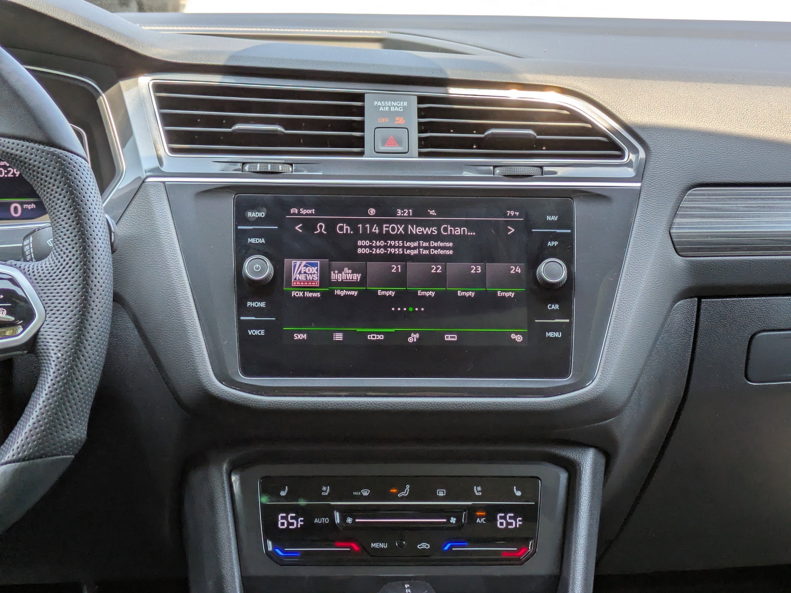 Certified 2024 Volkswagen Tiguan SEL R-Line AWD/4WD image 19