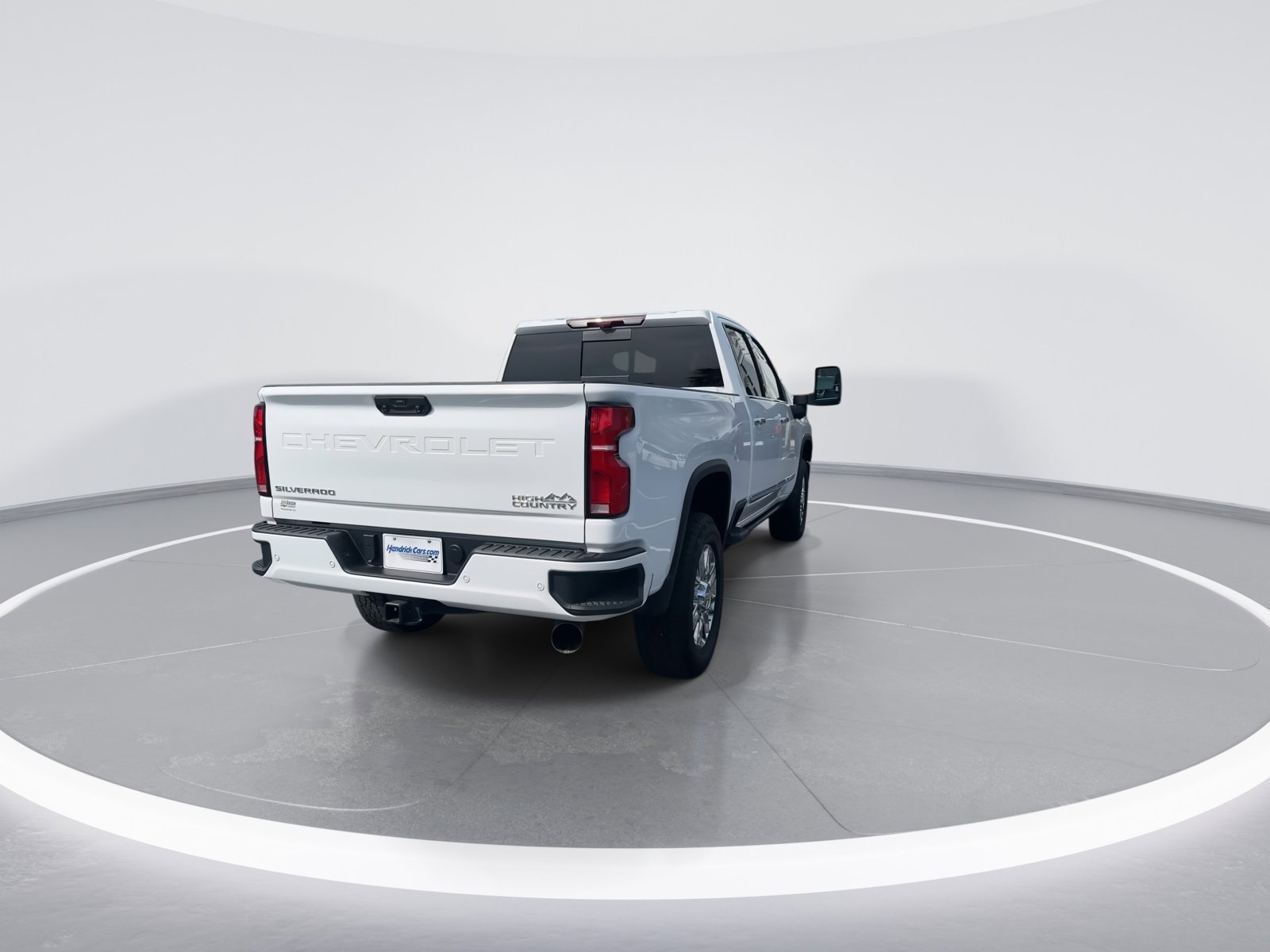 Certified 2026 Chevrolet Silverado 2500 High Country w/ Technology Package AWD/4WD image 8